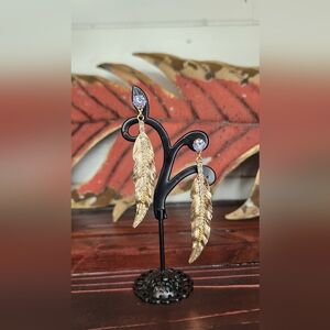 Feathers Wuth A Dash Of Bling